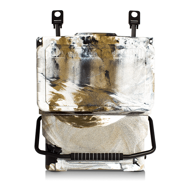 20 qt Desert Camo Badlands Cooler